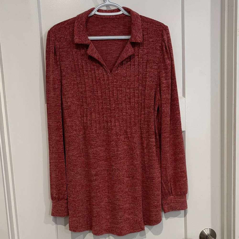 Long-Sleeve Blush V neck Polo Collar Top